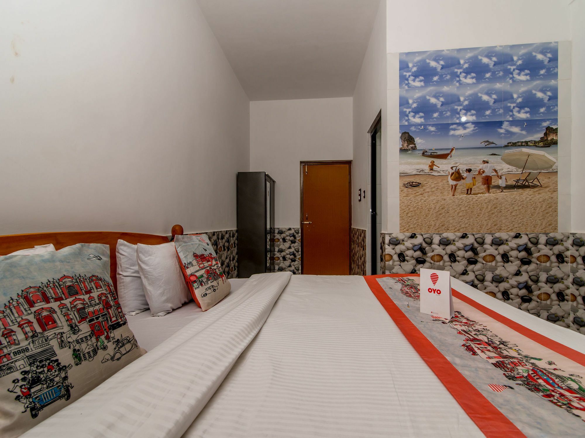 Oyo 10809 Hotel Tushar Inn Бага Екстериор снимка