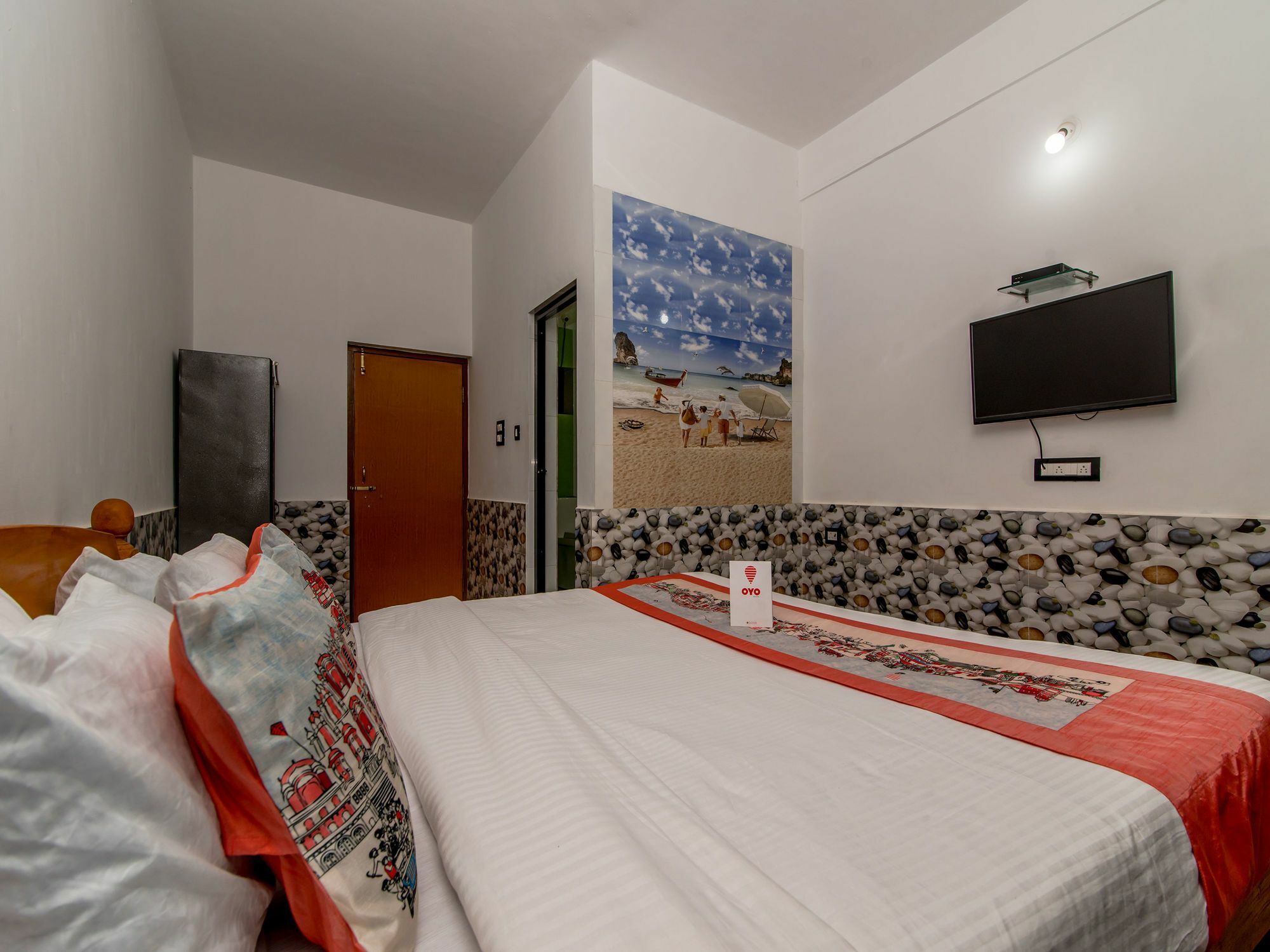Oyo 10809 Hotel Tushar Inn Бага Екстериор снимка