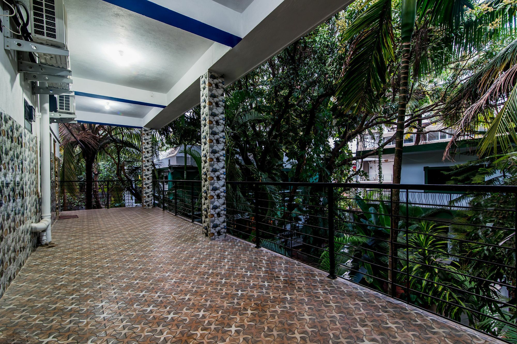 Oyo 10809 Hotel Tushar Inn Бага Екстериор снимка